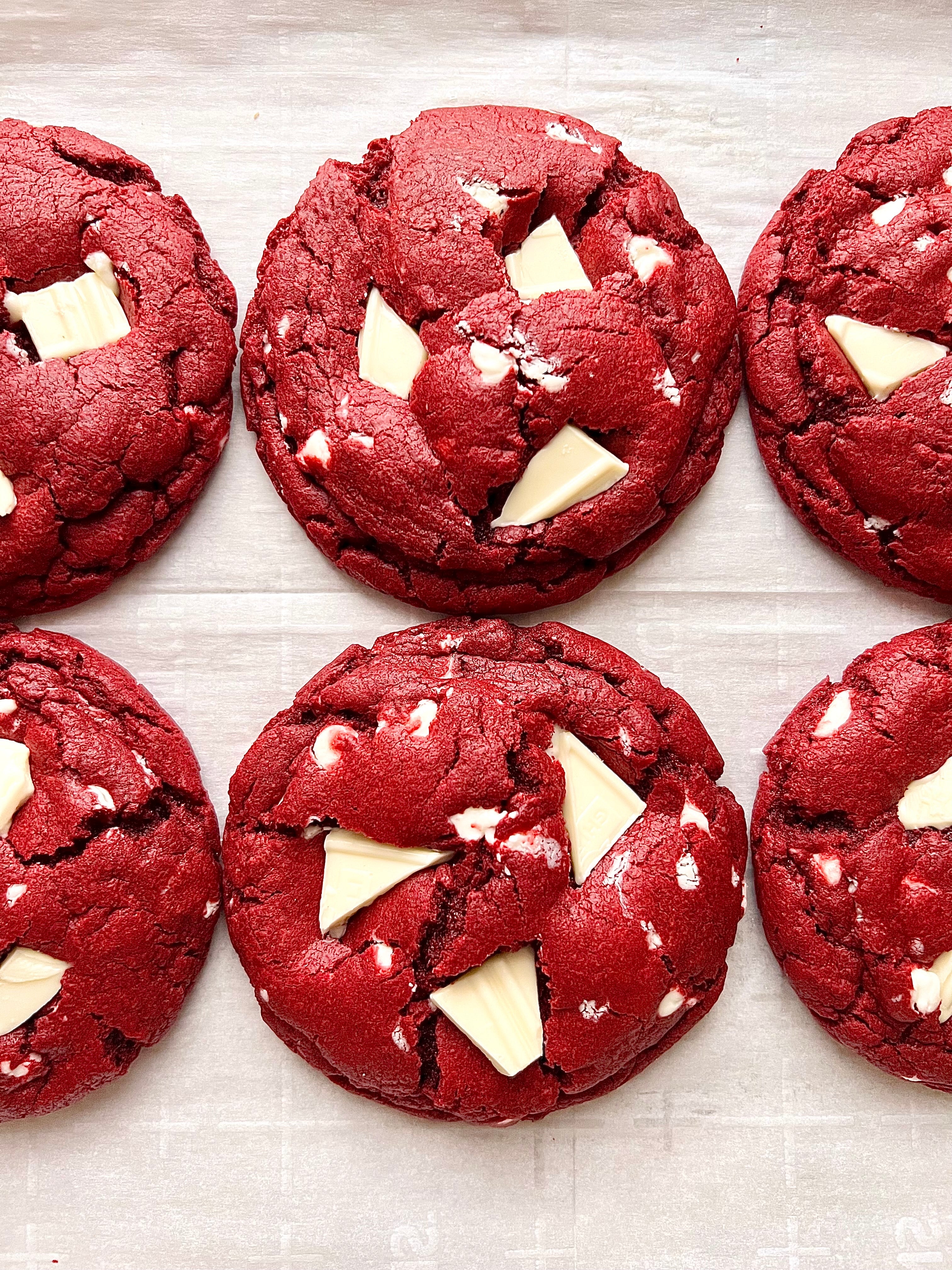 Red Velvet Cheesecake